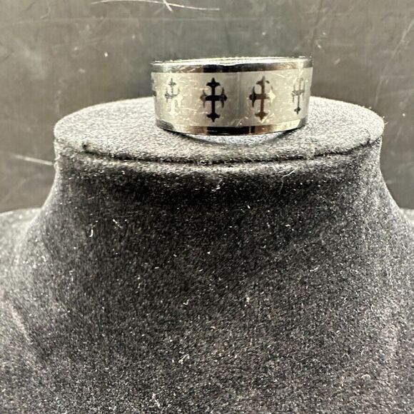 Tungsten Carbide Mens Ring Size 12 Black Band Laser Cross Design - Picture 4 of 6
